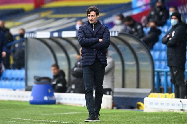 PG电子-热刺遭争议判罚再次远离前四 29岁嫩帅吞英超首败